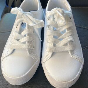 Girls size 12 white leather keds